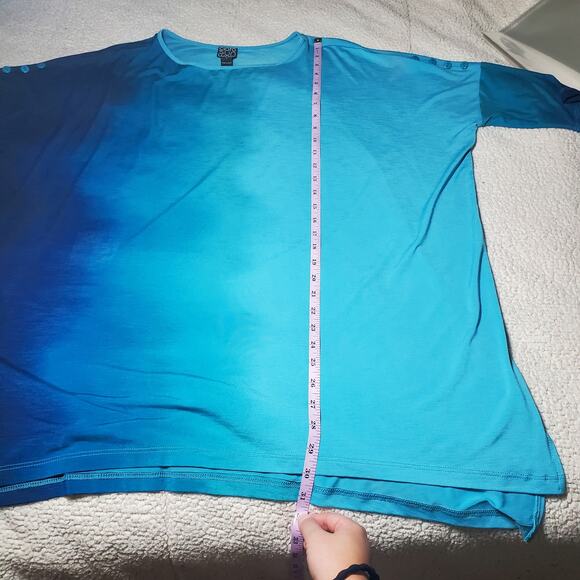 Clara Sun Woo Women's Size Large Light Dark Blue Ombre Half Sleeve Top Flowy - Picture 10 of 12